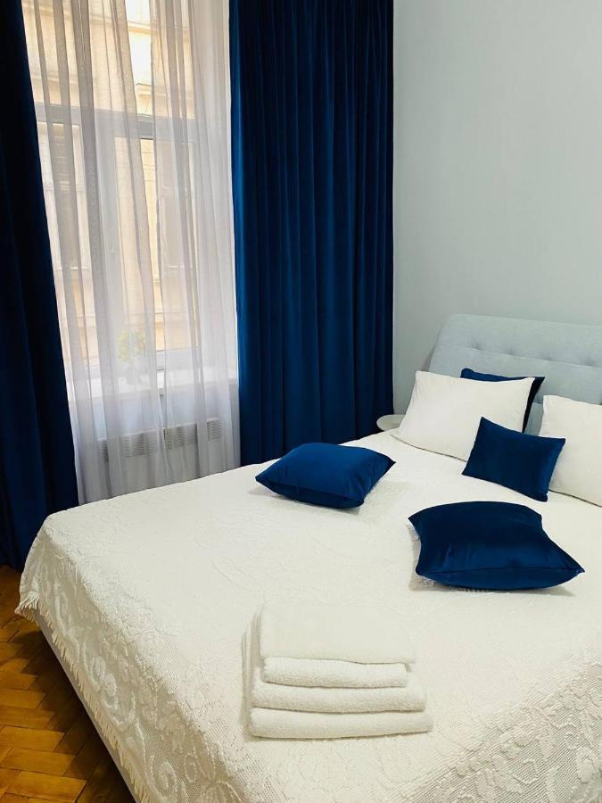לבוב Centr Opera House 2 Rooms מראה חיצוני תמונה