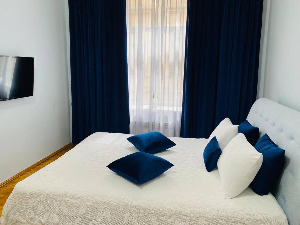 לבוב Centr Opera House 2 Rooms מראה חיצוני תמונה