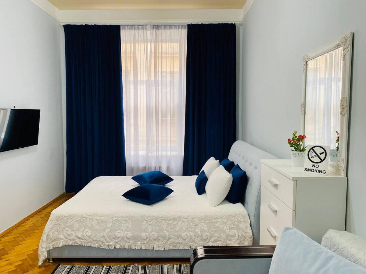 לבוב Centr Opera House 2 Rooms מראה חיצוני תמונה