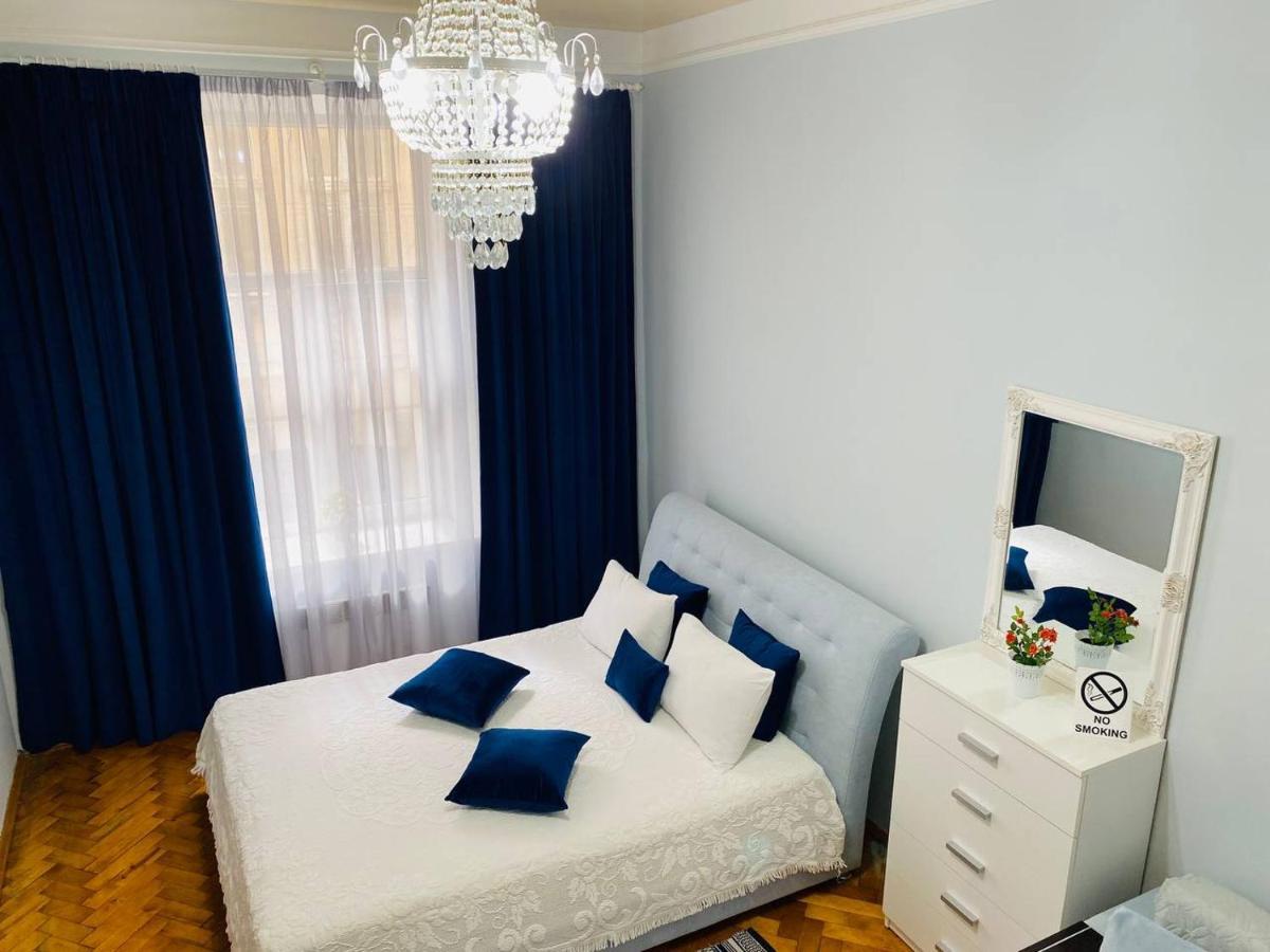 לבוב Centr Opera House 2 Rooms מראה חיצוני תמונה