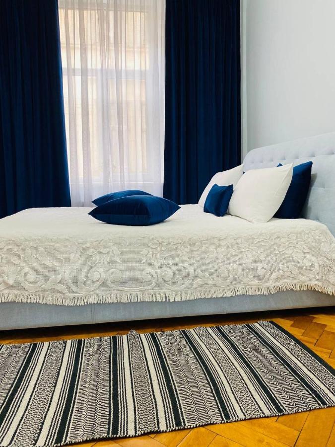 לבוב Centr Opera House 2 Rooms מראה חיצוני תמונה