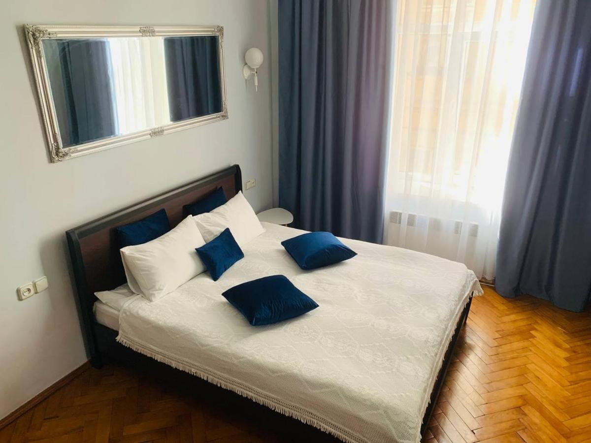 לבוב Centr Opera House 2 Rooms מראה חיצוני תמונה
