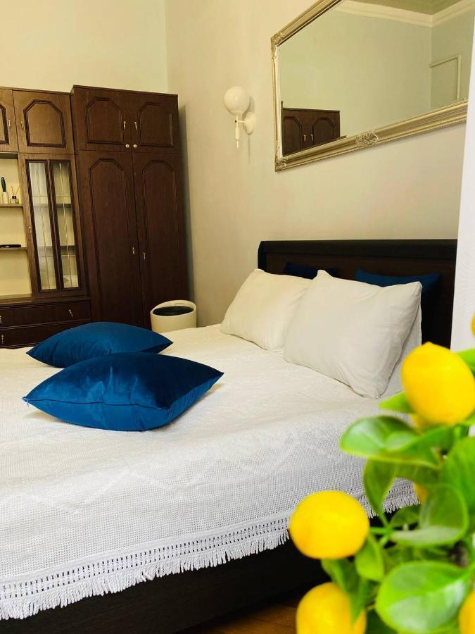 לבוב Centr Opera House 2 Rooms מראה חיצוני תמונה